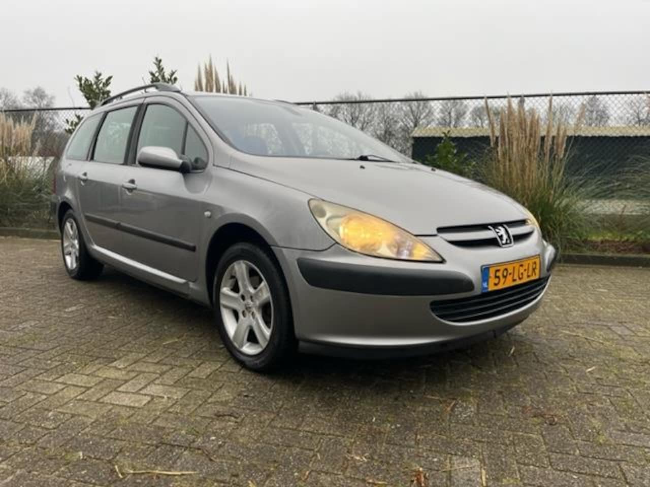 Peugeot 307 Break - 2.0-16V XT I automaat I airco I climate control - AutoWereld.nl