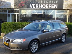 Volvo V70 - 1.6 T4 Limited Edition - AUTOMAAT GEREVISEERD - PANORAMAKDAK - LEDER STOELEN MET GEHEUGEN