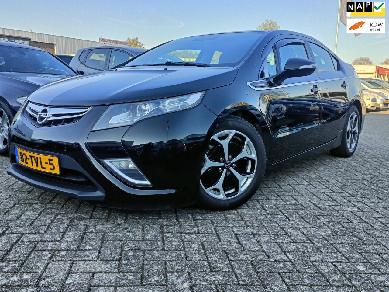 Opel Ampera - 1.4 Hybrid/ VOL OPTIES/ DEAL ONDEHOUD - AutoWereld.nl