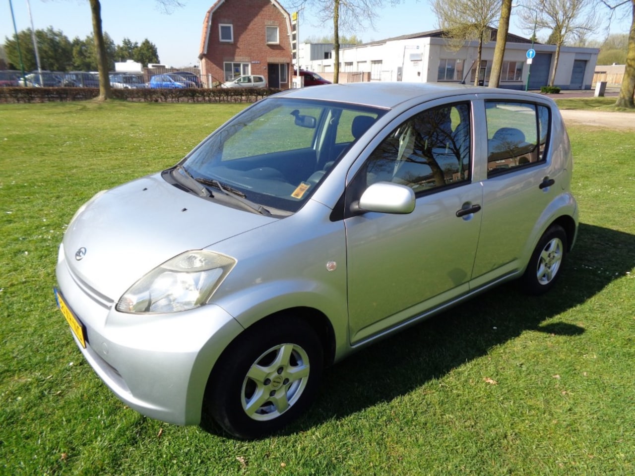 Daihatsu Sirion - met nieuwe a p k - AutoWereld.nl