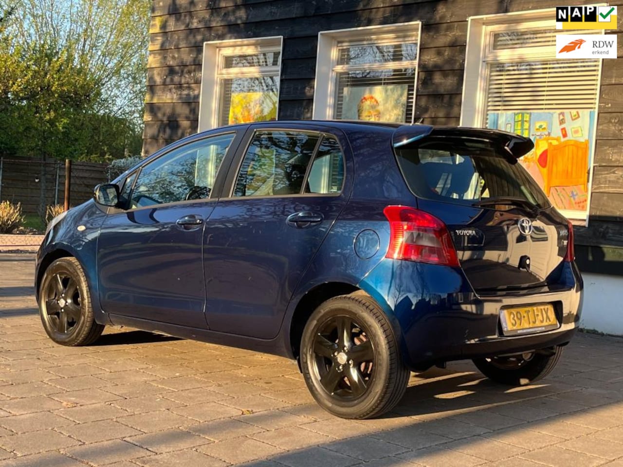 Toyota Yaris - 1.3 VVTi Sol | Airco | Sport | 5 deurs | - AutoWereld.nl