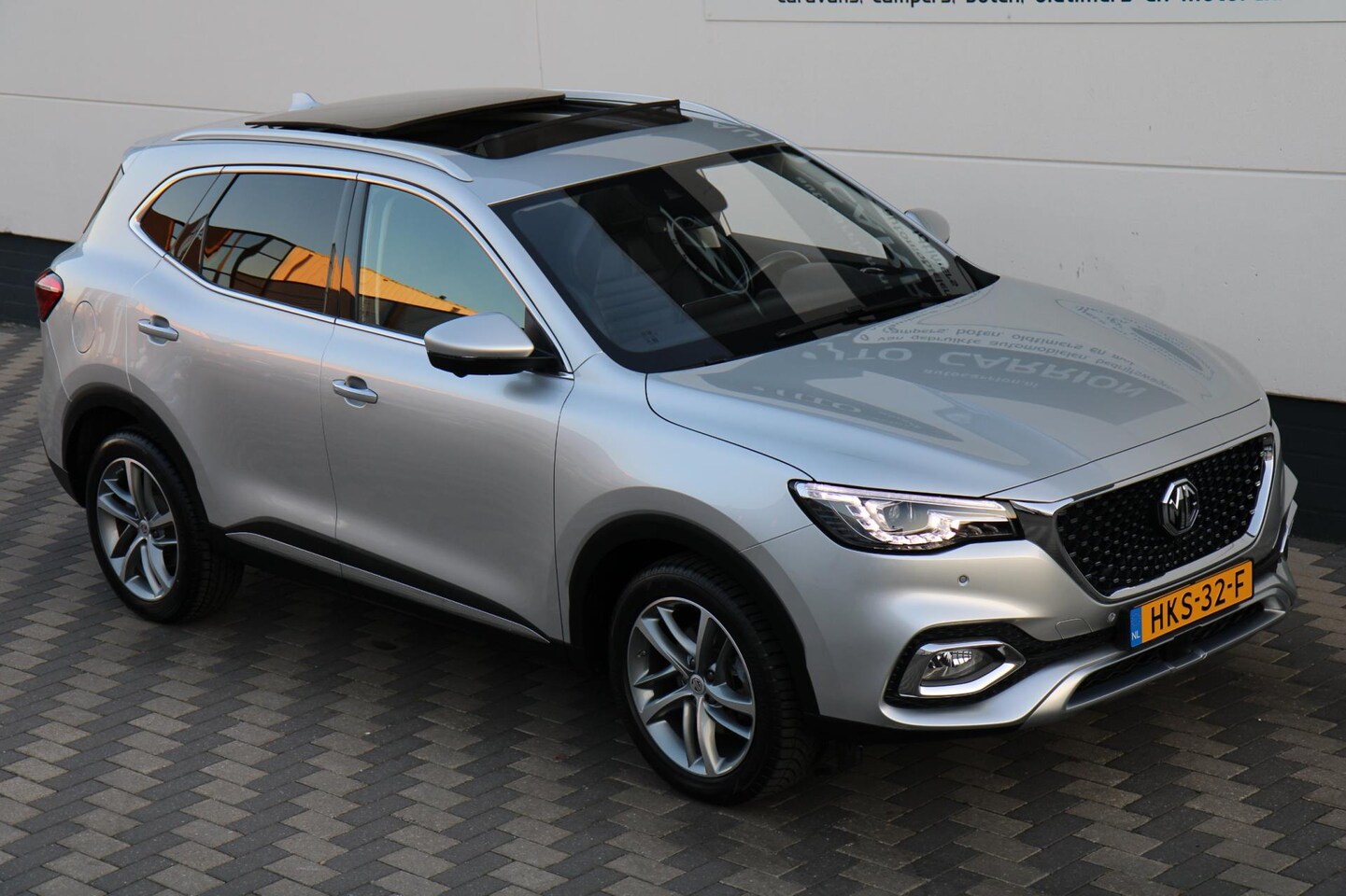 MG EHS - 1.5 TGDI PHEV Luxury Panoramadak Leder 360 Camera !! - AutoWereld.nl
