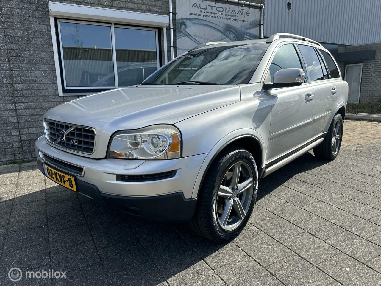 Volvo XC90 - 4.4 V8 Executive Youngtimer 7 pers prijs incl btw - AutoWereld.nl
