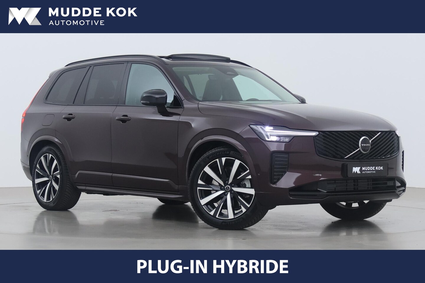 Volvo XC90 - T8 Plug-in hybrid Ultra Dark | FACELIFT | MULBERRY RED | Luchtvering | Head-Up | Massage | - AutoWereld.nl