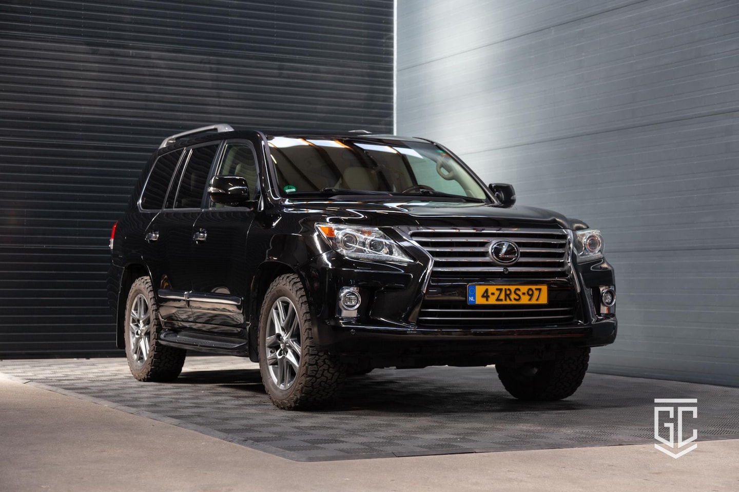 Lexus LX - LX570 5.7 V8 benzine - AutoWereld.nl
