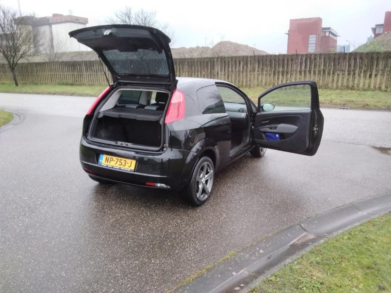 Fiat Grande Punto - 1.4-16V Edizione Lusso onderhoud ter inzage alhier AIRCO ijskoud