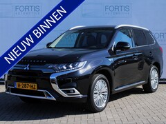 Mitsubishi Outlander - 2.4 PHEV Intense NL AUTO | LAGE KM CAMERA | CARPLAY | STOELVERW |
