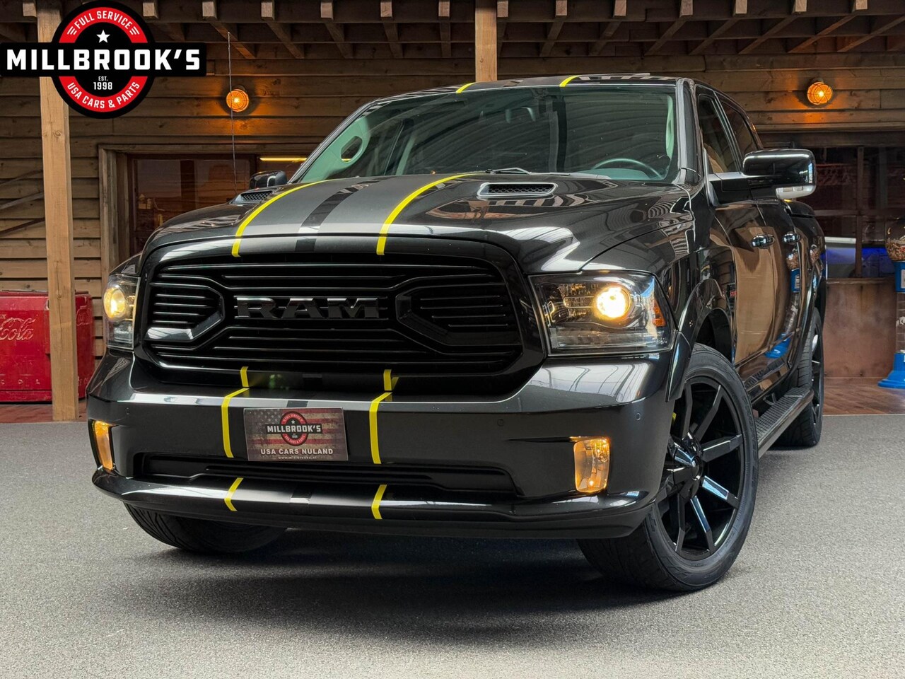 Dodge Ram 1500 - 5.7 V8 Sport, Black edition, Bijtellingsvriendelijk, LPG, Bedcover, Stoel ventilatie - AutoWereld.nl