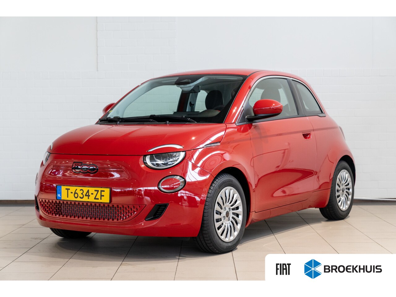 Fiat 500 - RED 24 kWh | Navigatie | Pro Pack | Climate Controle | DAB | Apple Carplay & Android Auto - AutoWereld.nl