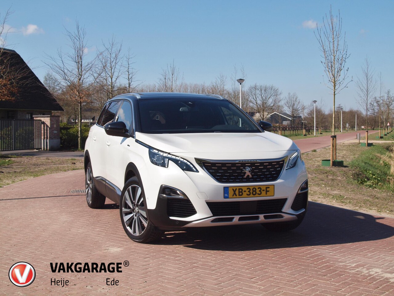 Peugeot 5008 - 1.2 PureTech Blue Lease GT-Line | Panoramadak | Camera | Apple Carplay | Cruise Control | - AutoWereld.nl