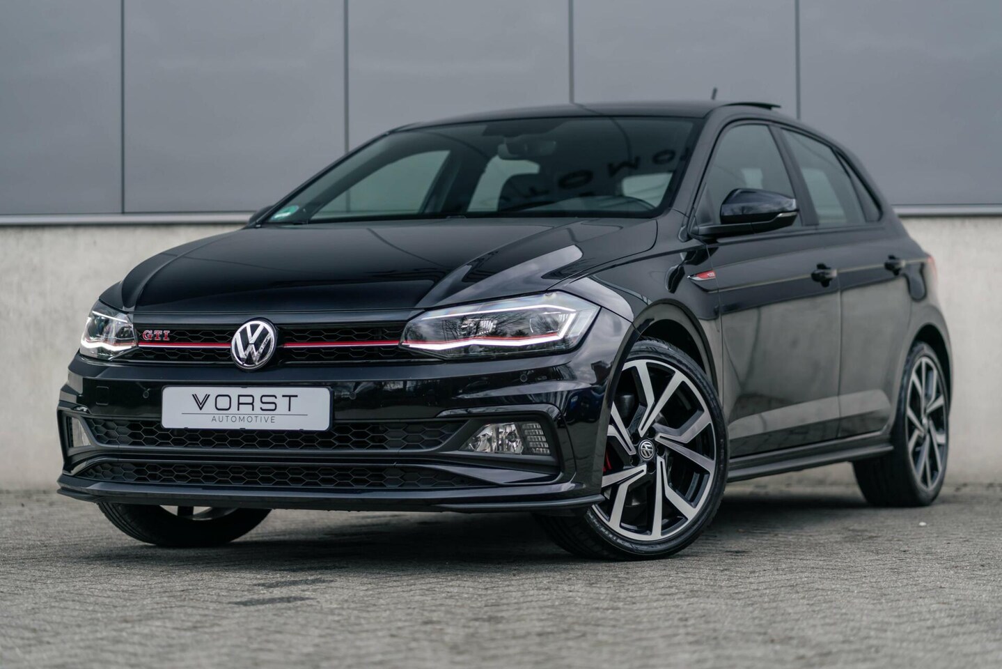 Volkswagen Polo - 2.0 TSI GTI Pano DSG Beats ACC Stoelverw. - AutoWereld.nl