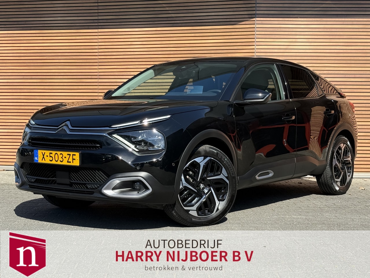 Citroën C4 - 1.2 Puretech Max Navi / Camera / Lm velg / DAB / Led / Carplay - AutoWereld.nl