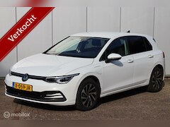 Volkswagen Golf - 1.4 eHybrid Style