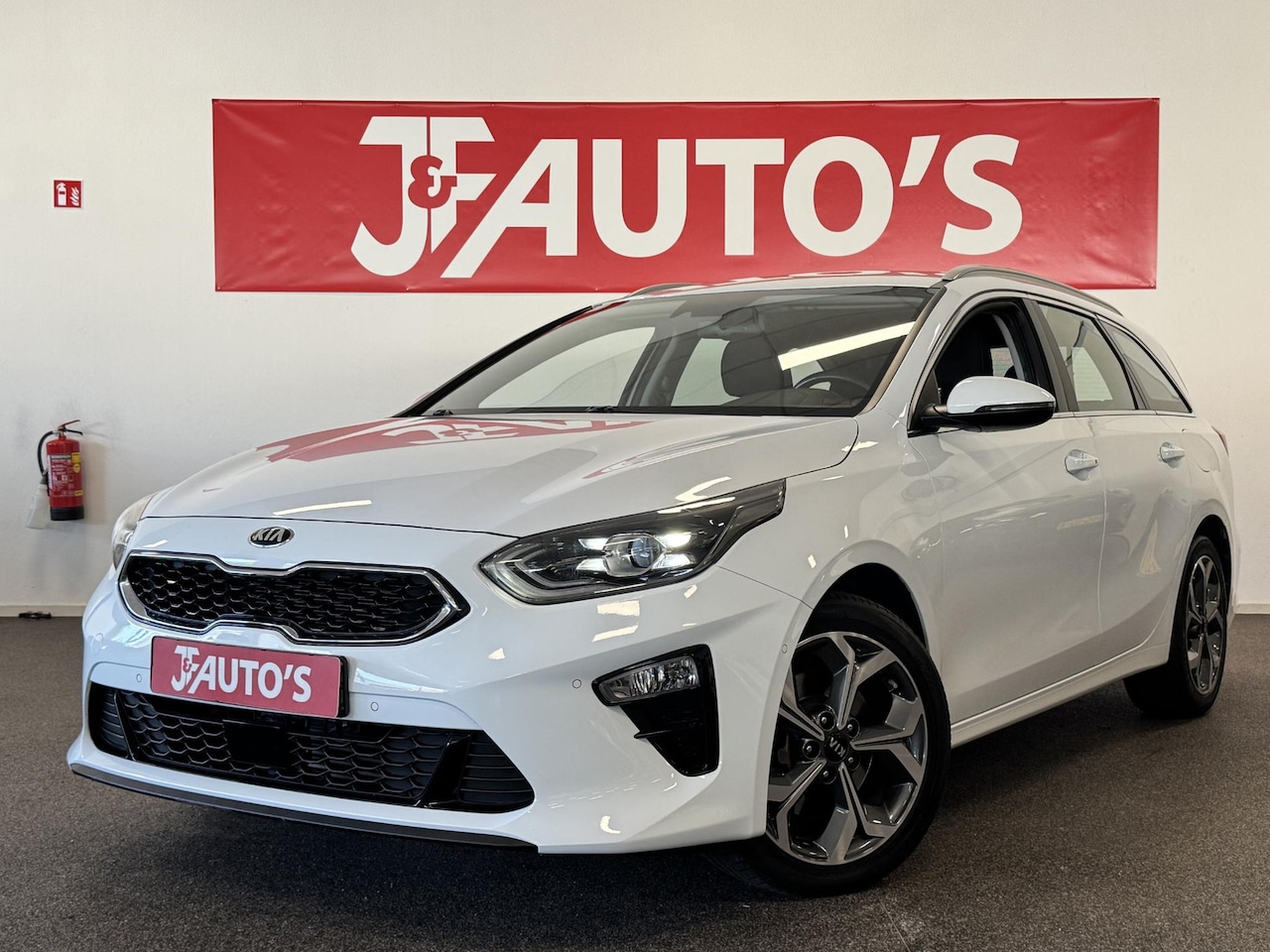 Kia Cee'd - Ceed 1.4 T-GDi GT-Line NAVIGATIE/CAMERA, ECC AIRCO, CRUISE - AutoWereld.nl