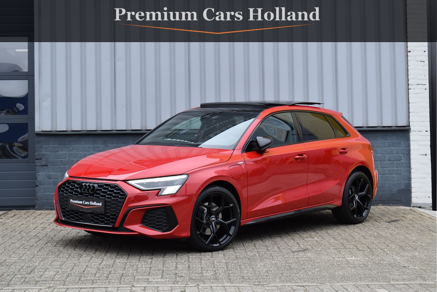Audi A3 Sportback - 40 TFSI e S-Line Black Ed RS-Stoel Pano Navi Leder Camera ACC 19 Inch 12-2020 - AutoWereld.nl