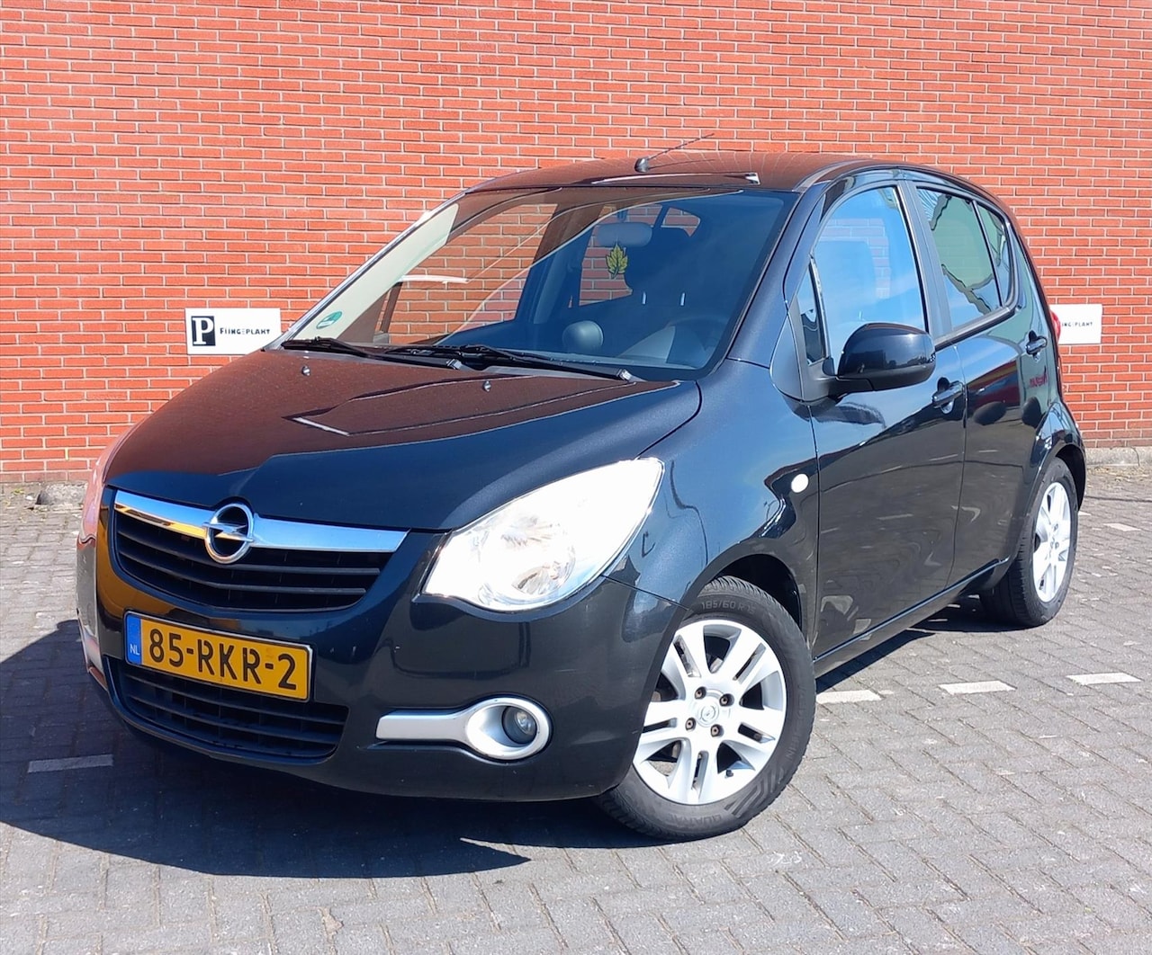 Opel Agila - 1.2 16V 94pk Edition Airco - AutoWereld.nl