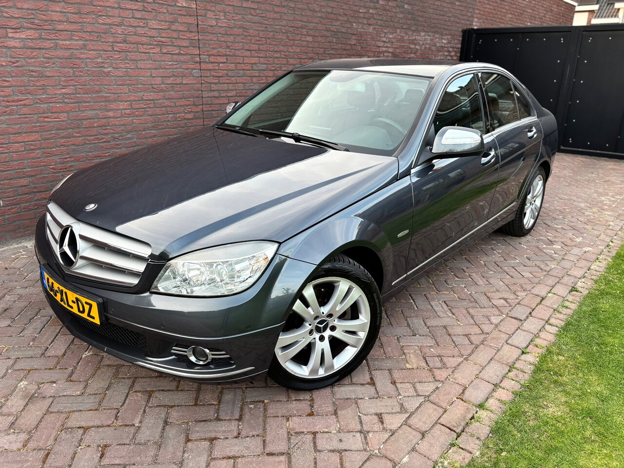 Mercedes-Benz C-klasse - 200 K Avantgarde Automaat Trekhaak Navi - AutoWereld.nl