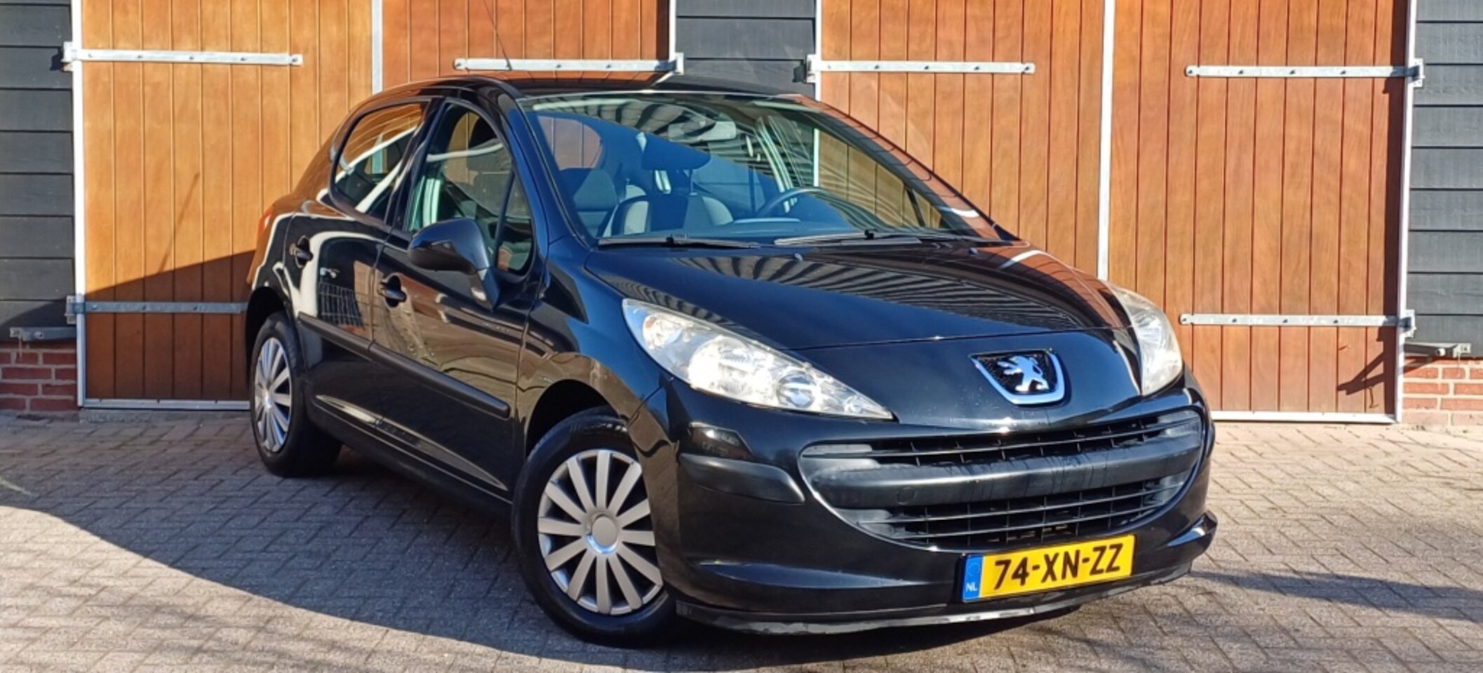 Peugeot 207 - 1.4 VTi X-Line 1.4 VTi X-line - AutoWereld.nl