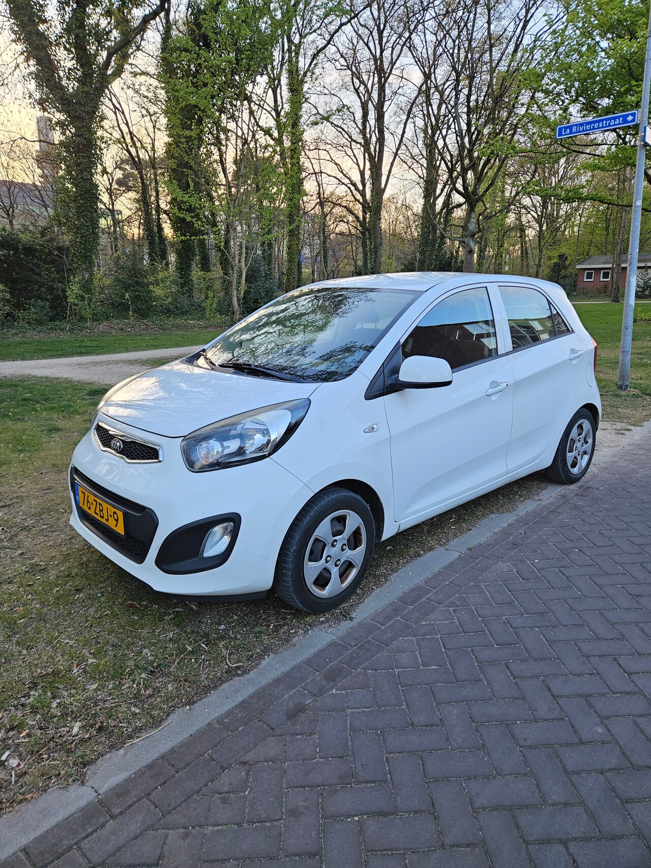 Kia Picanto - 1.0 CVVT Comfort Pack - AutoWereld.nl
