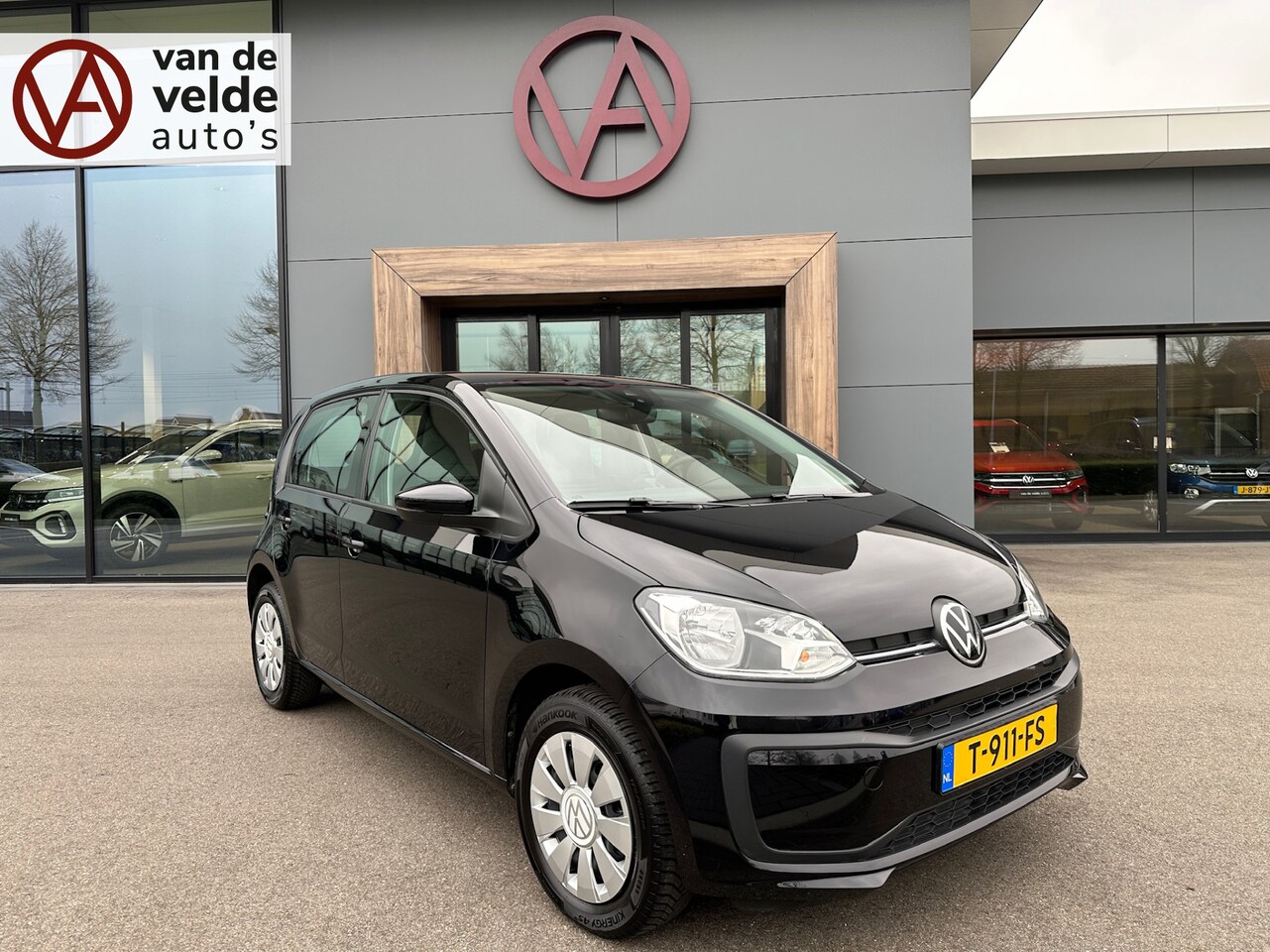 Volkswagen Up! - 1.0 65pk 5-deurs | Airco | Bluetooth | Rijklaar incl. 1 jaar Bovag garantie - AutoWereld.nl