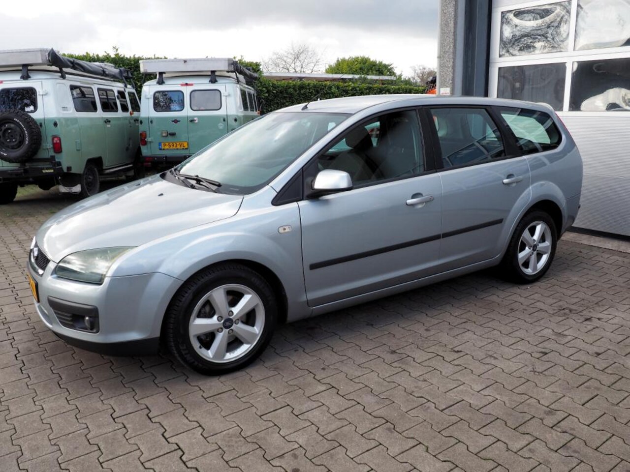 Ford Focus Wagon - 1.6 16V First Edition AIRCO CRUISE LM VELGEN
