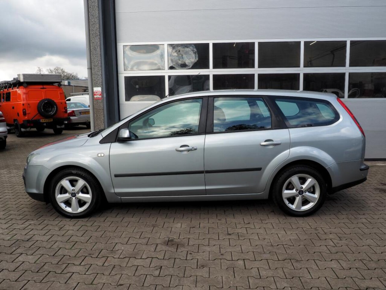 Ford Focus Wagon - 1.6 16V First Edition AIRCO CRUISE LM VELGEN
