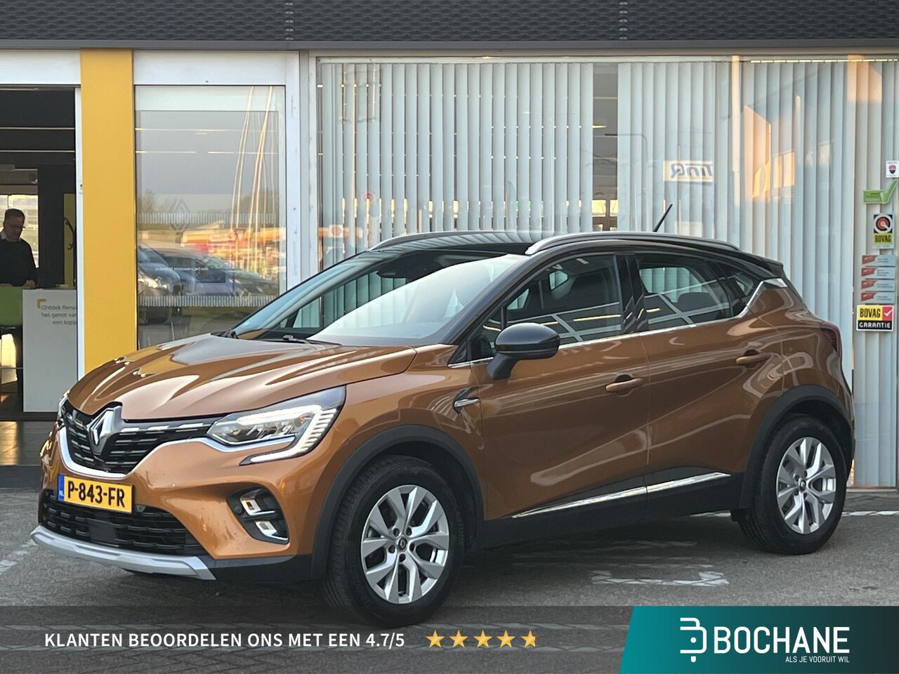 Renault Captur - 1.0 TCe 100 Intens | Trekhaak | Navigatie | Achteruitrijcamera | Stoelverwarming | LED | D - AutoWereld.nl