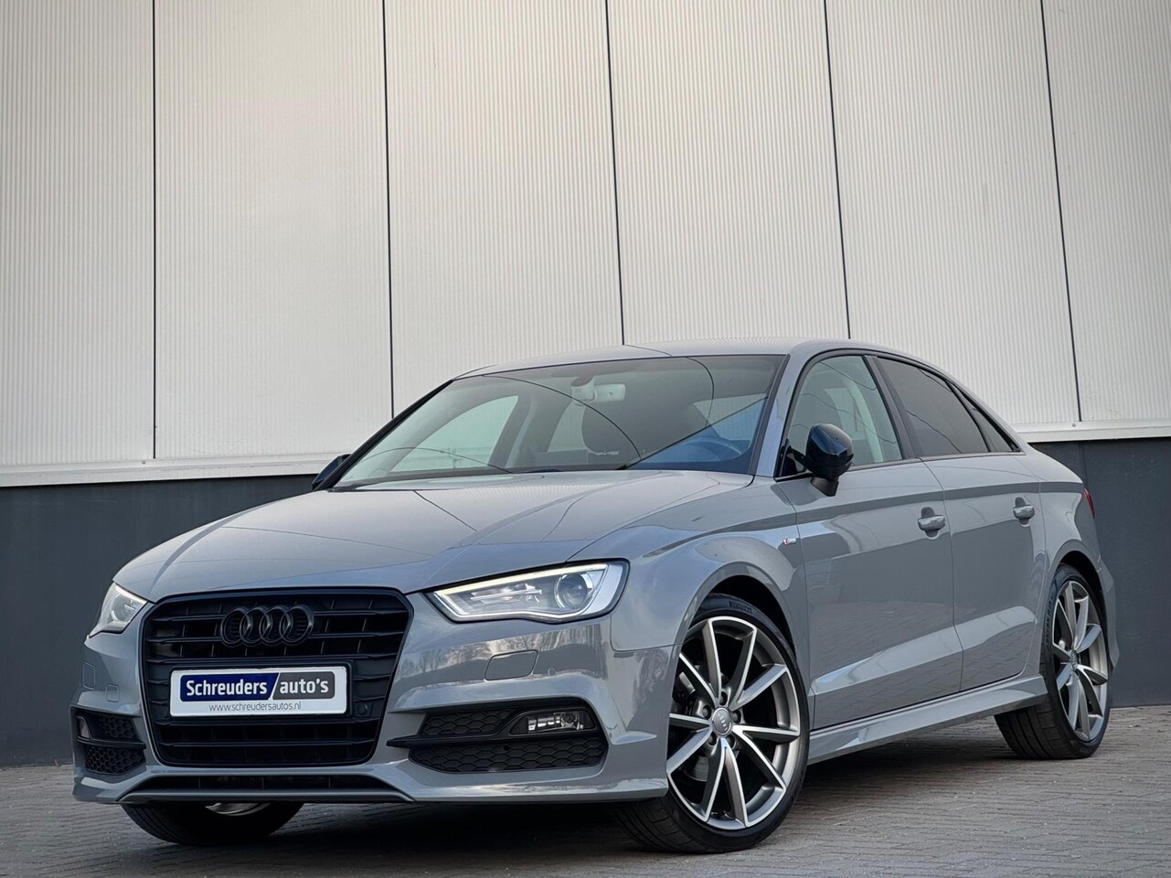 Audi A3 Limousine - 1.4 TFSI S-Line Dsg Black Ed. NARDO GREY - AutoWereld.nl