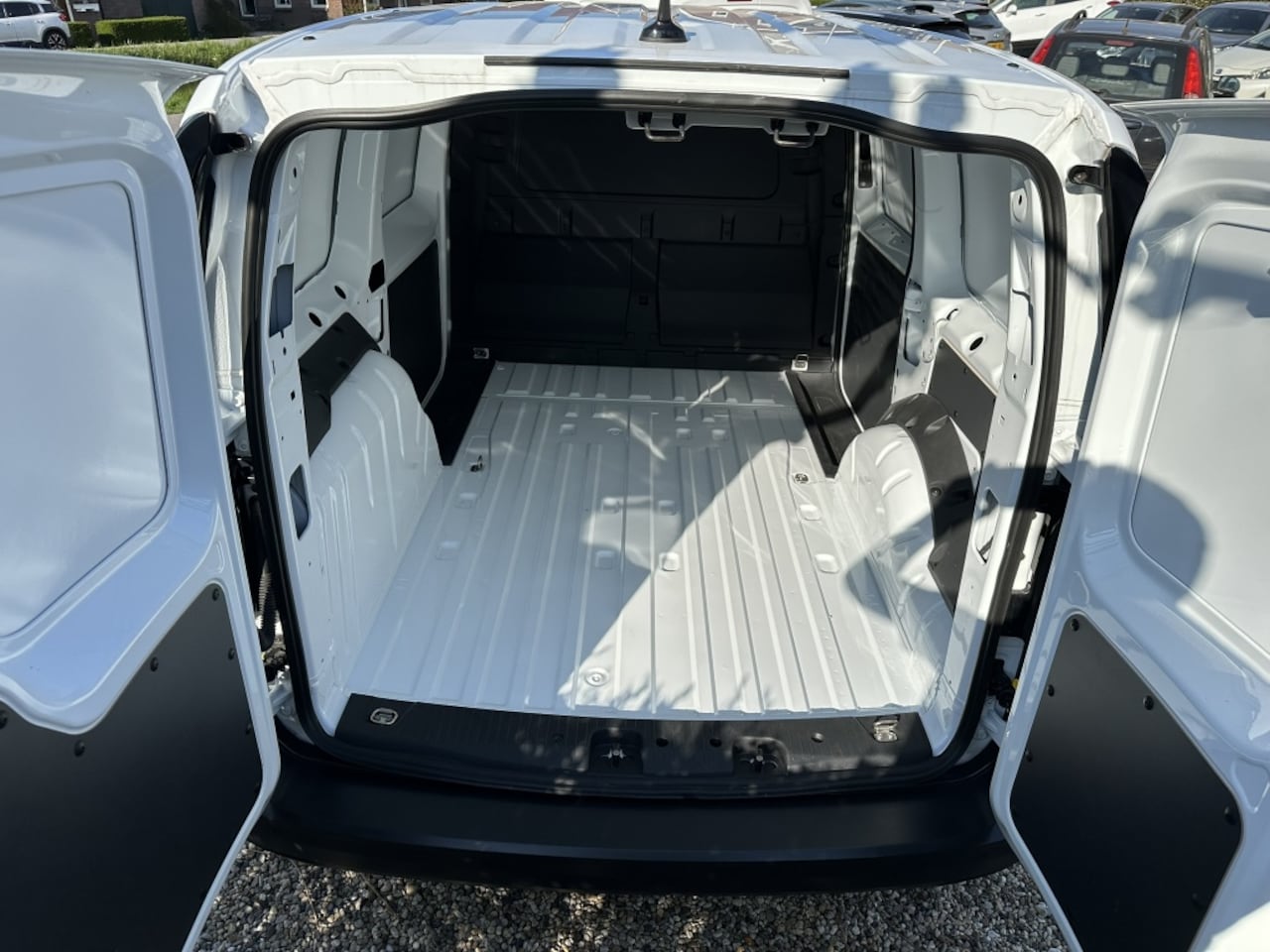 Ford Transit Connect - 2.0 EcoBlue L2 Navi/PDC/Carplay