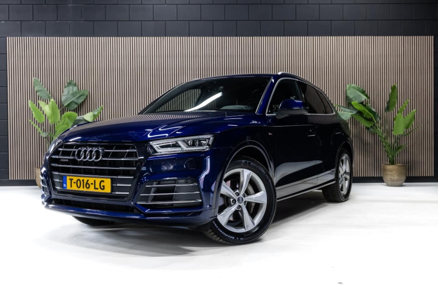 Audi Q5 - 55 TFSI e q. Comp. - AutoWereld.nl