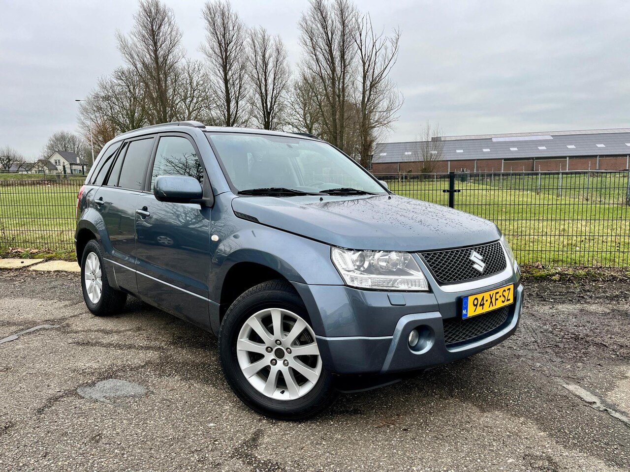 Suzuki Grand Vitara - 2.0-16V High Executive / 140pk / Leder / Schuifdak / Stoelverwarming / - AutoWereld.nl