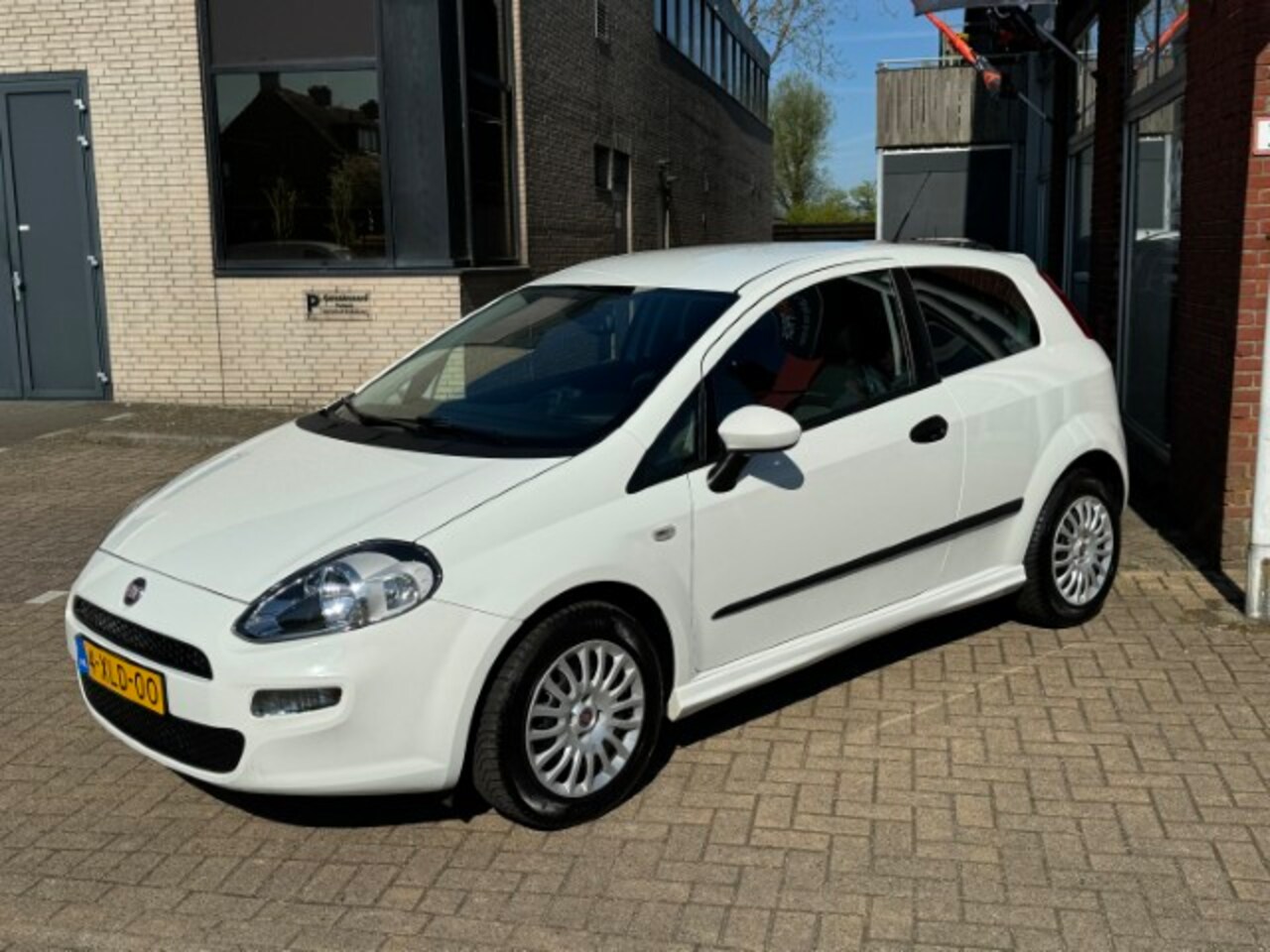 Fiat Punto Evo - 0.9 TwinAir Street 0.9 TwinAir Street - AutoWereld.nl
