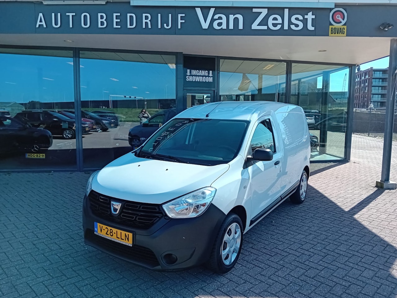 Dacia Dokker - 1.6 MPI 100, Airco, Multimedia voorbereiding, Bluetooth telefoonverbinding, Elektrische ra - AutoWereld.nl