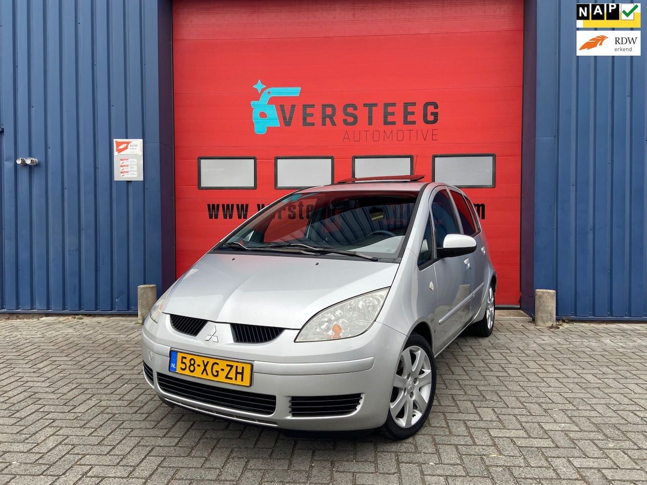 Mitsubishi Colt - 1.5 d'Azur 1e Eig | Airco | Pano | Trekhaak - AutoWereld.nl