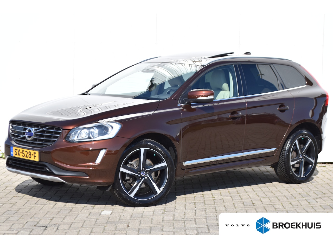 Volvo XC60 - 2.0 D4 FWD Summum 2.0 D4 FWD Summum - AutoWereld.nl