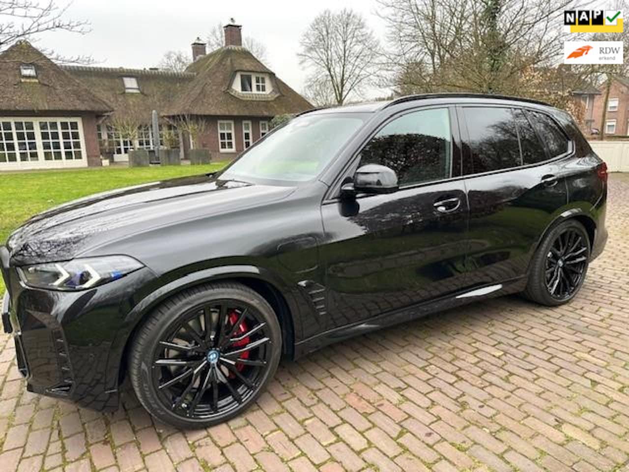 BMW X5 - XDrive50e M-Sport 4-wiel sturing 22 inch - AutoWereld.nl