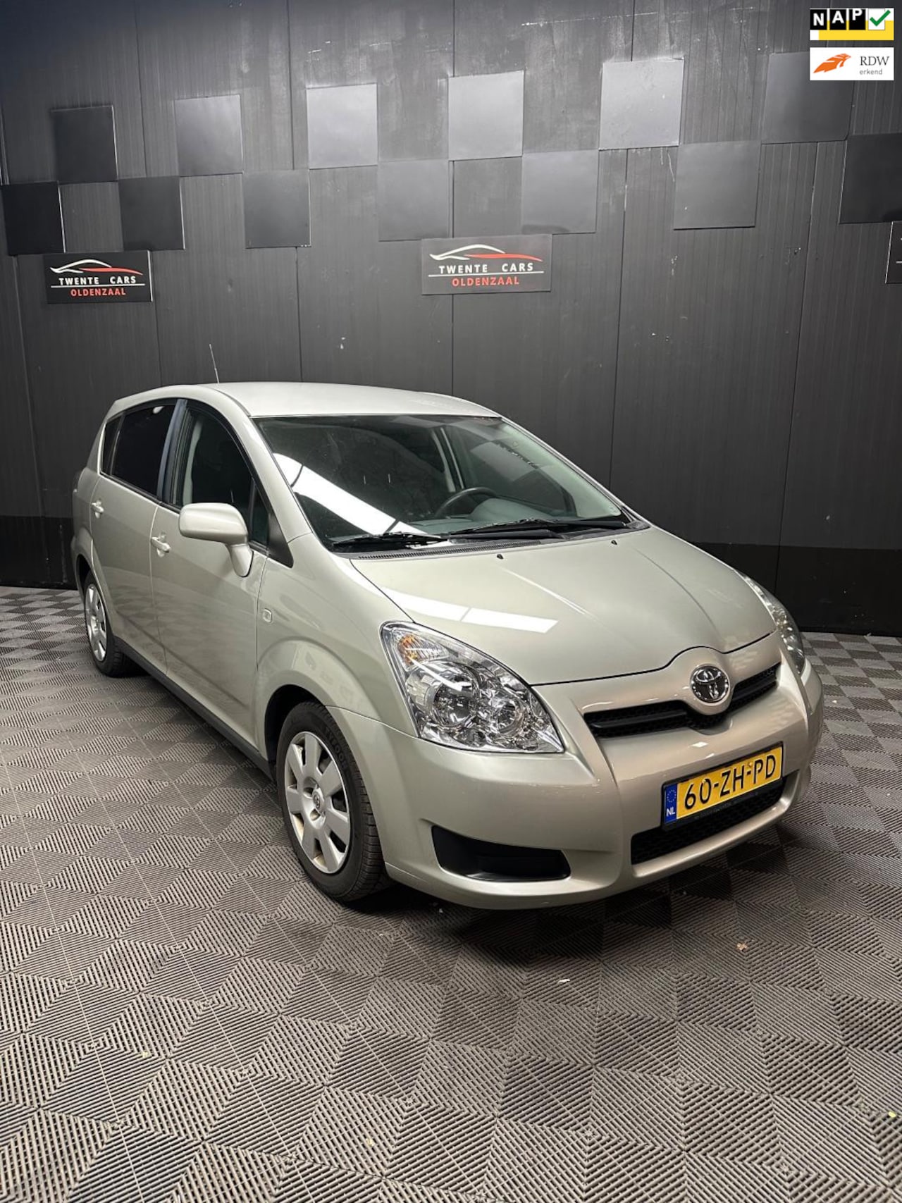Toyota Verso - 1.6 VVT-i Terra | Airco | Nieuwe APK | - AutoWereld.nl