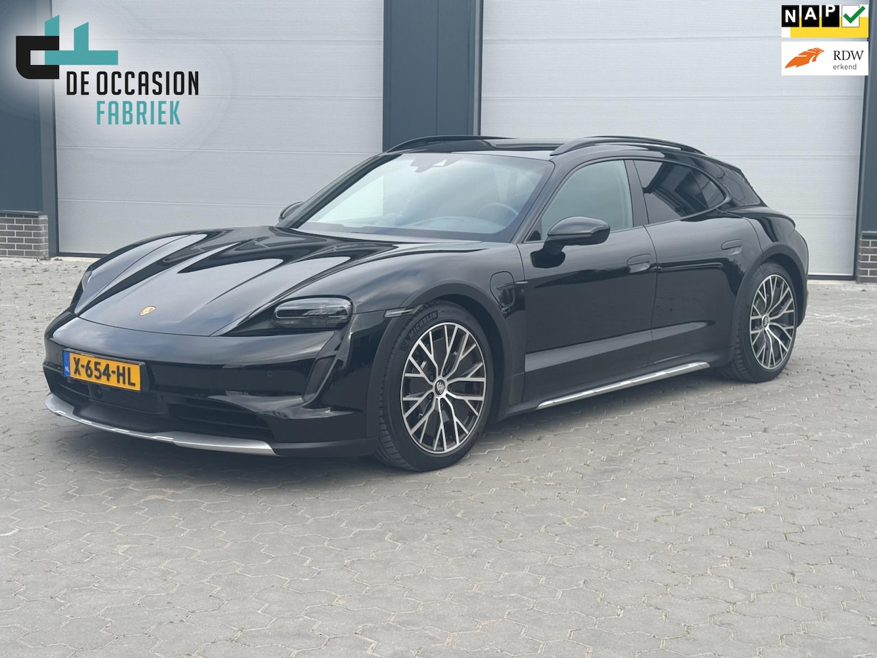 Porsche Taycan Cross Turismo - 4 - AutoWereld.nl