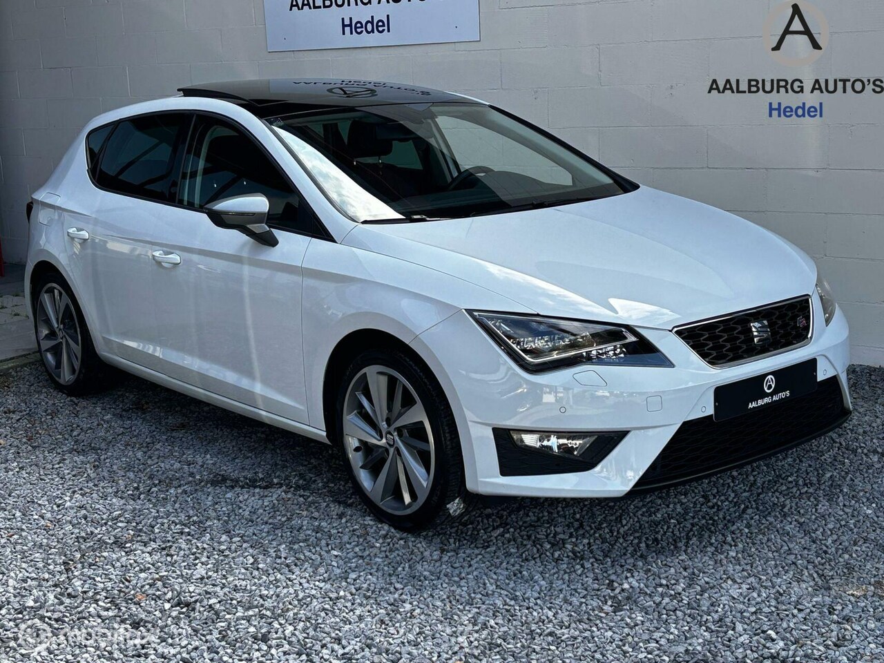Seat Leon - 1.4 TSI FR 2016 CarPlay Pano Seat-Sound AndroidAuto - AutoWereld.nl