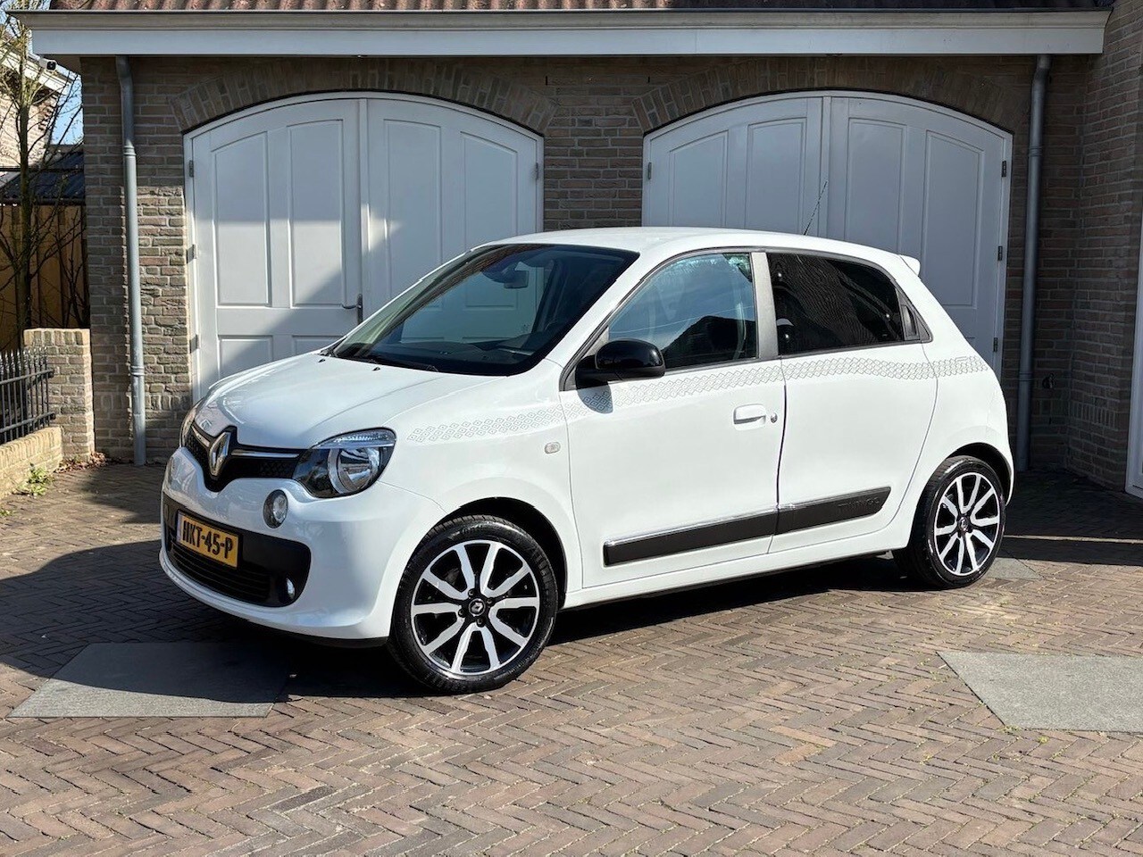Renault Twingo - 0.9 TCe Intens Automaat navigatiesysteem - AutoWereld.nl