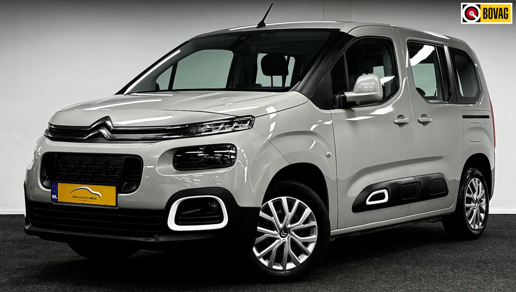 Citroën Berlingo - 1.2 PureTech Feel*5Persoons*Automaat*DealerOh*Carplay* - AutoWereld.nl