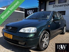 Opel Astra - 1.6-16V Club nieuwe banden/ Distributiriem