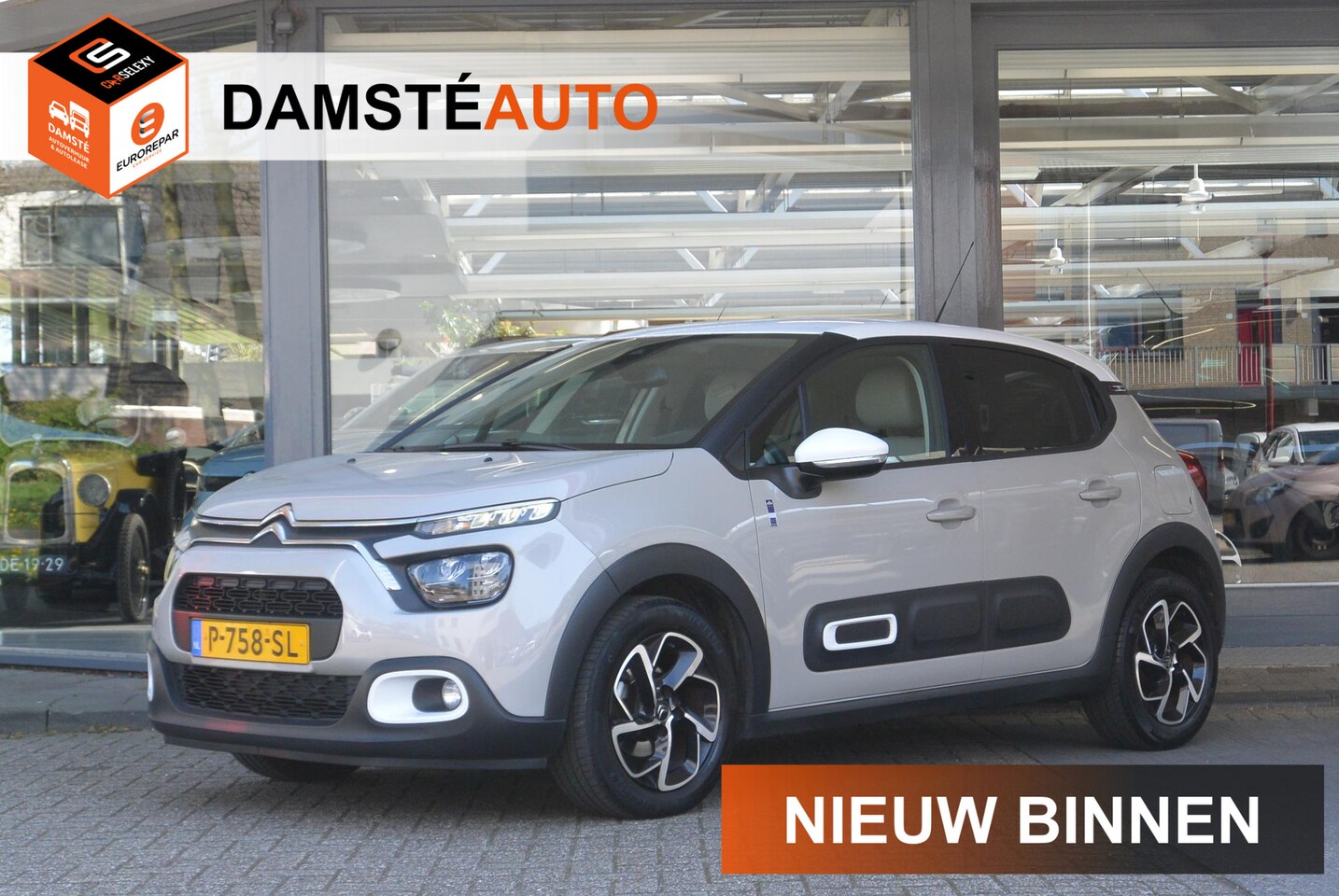Citroën C3 - PureTech 110pk Saint James │ Connect Nav DAB+ │ Collectors Edition - AutoWereld.nl