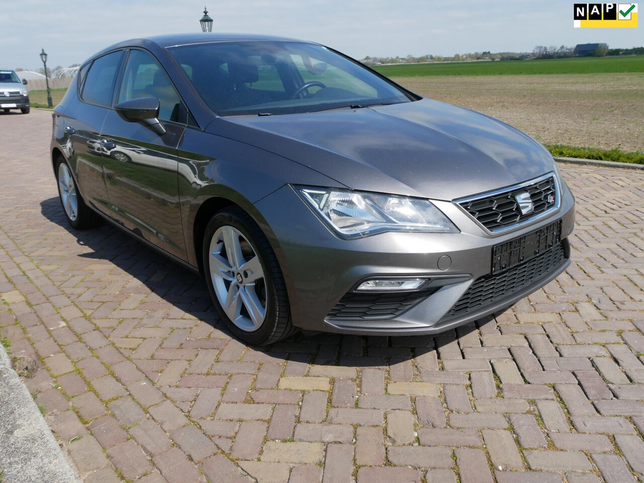 Seat Leon - 2.0 TDI FR 135kW AUT NAVI CLIMA ALU ** MARGE CAR ** - AutoWereld.nl