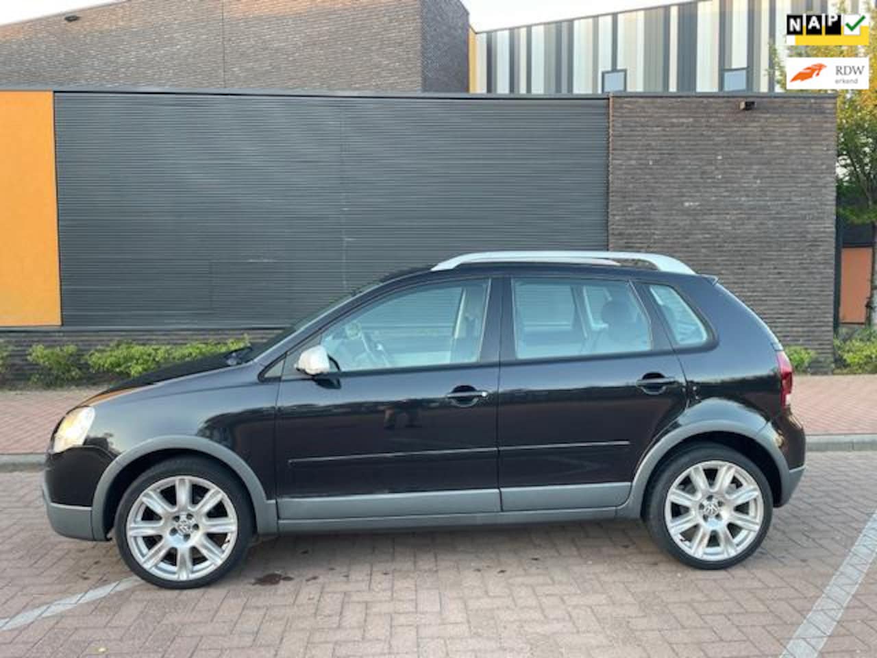 Volkswagen Polo - 1.4-16V Cross 1.4-16V Cross - AutoWereld.nl