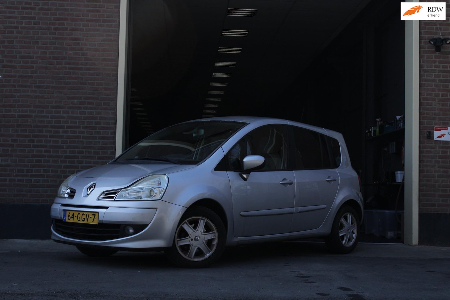 Renault Grand Modus - 1.2 TCE Dynamique |Cruise|Climate|Trekhaak| - AutoWereld.nl