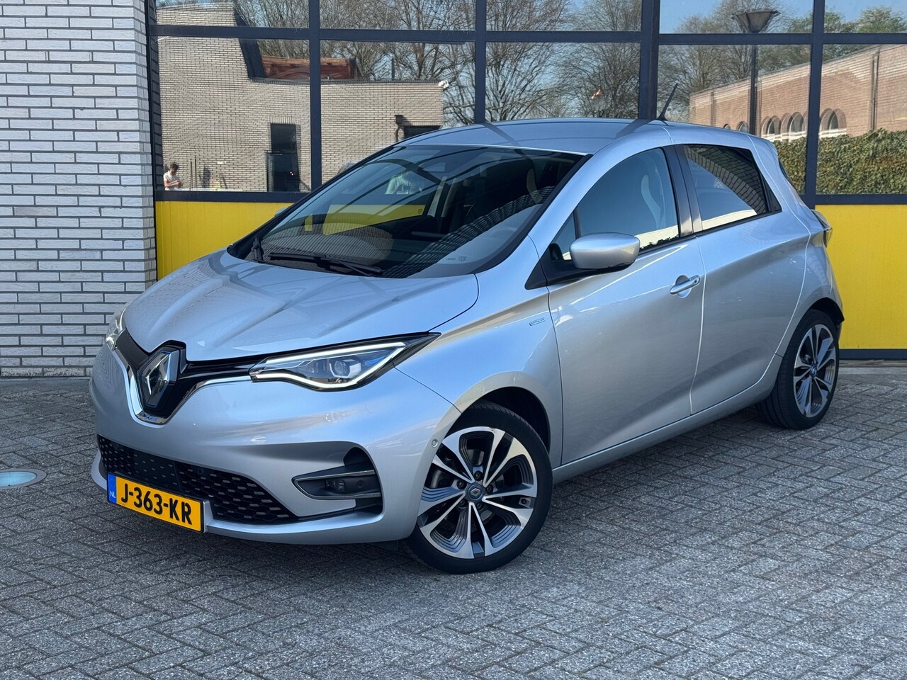 Renault Zoe - Edition One 52 kWh Bose geluid, Leer, stuur & Stoelverwarming(ex Accu) - AutoWereld.nl