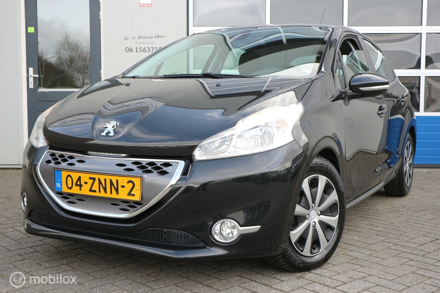 Peugeot 208 - 1.4 e-HDi Active AUTOMAAT ECC/CRUISE-CONTROL/NAP - AutoWereld.nl
