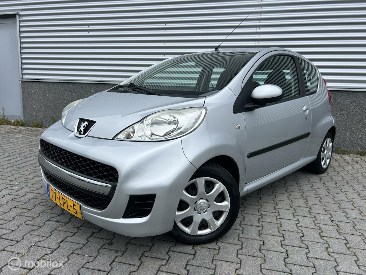 Peugeot 107 - 1.0-12V Urban Move 1.0-12V Urban Move - AutoWereld.nl