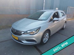 Opel Astra Sports Tourer - 1.6 CDTI Business+Airco/Navigatie 3-2018